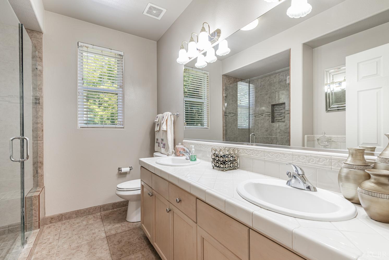 4683 N Arrow Ridge Way, Clovis, CA 93619
