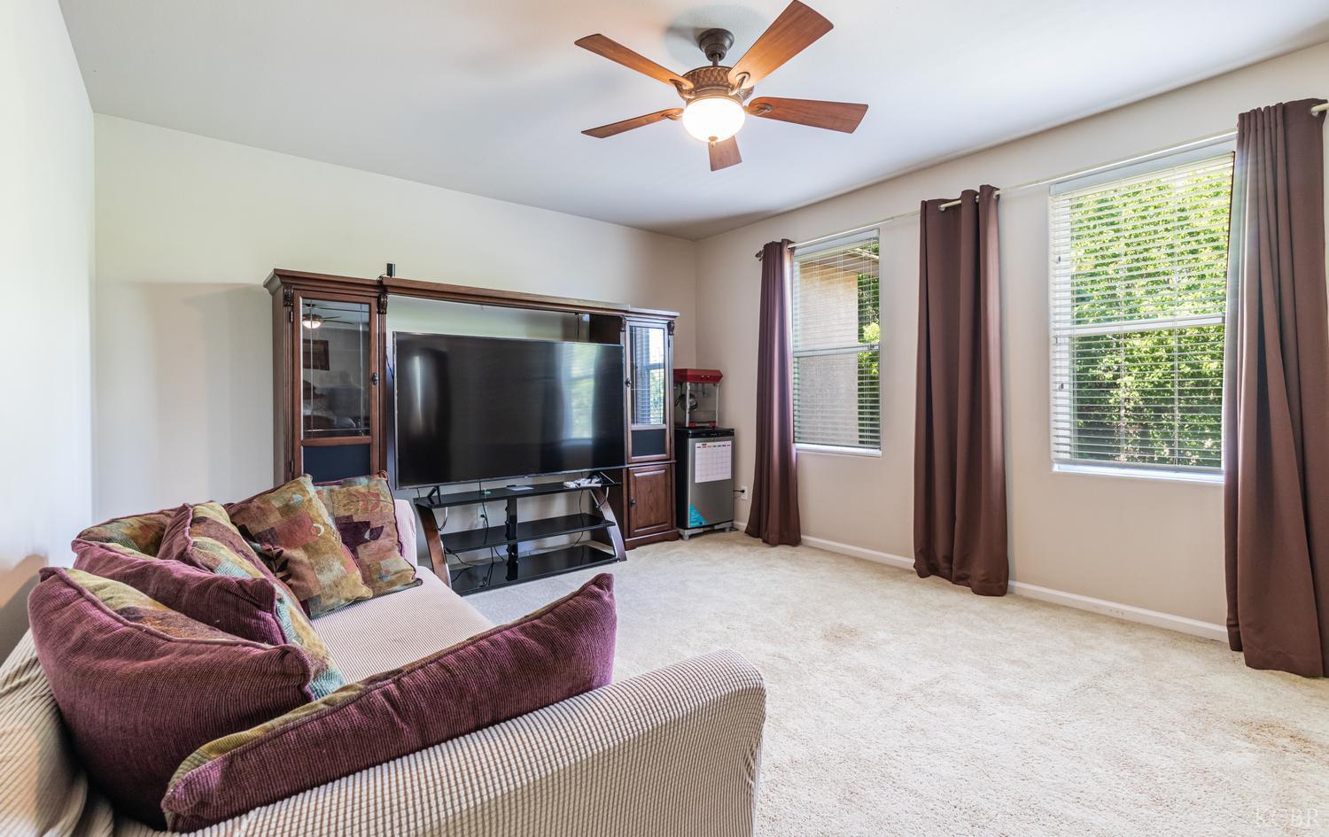 4683 N Arrow Ridge Way, Clovis, CA 93619
