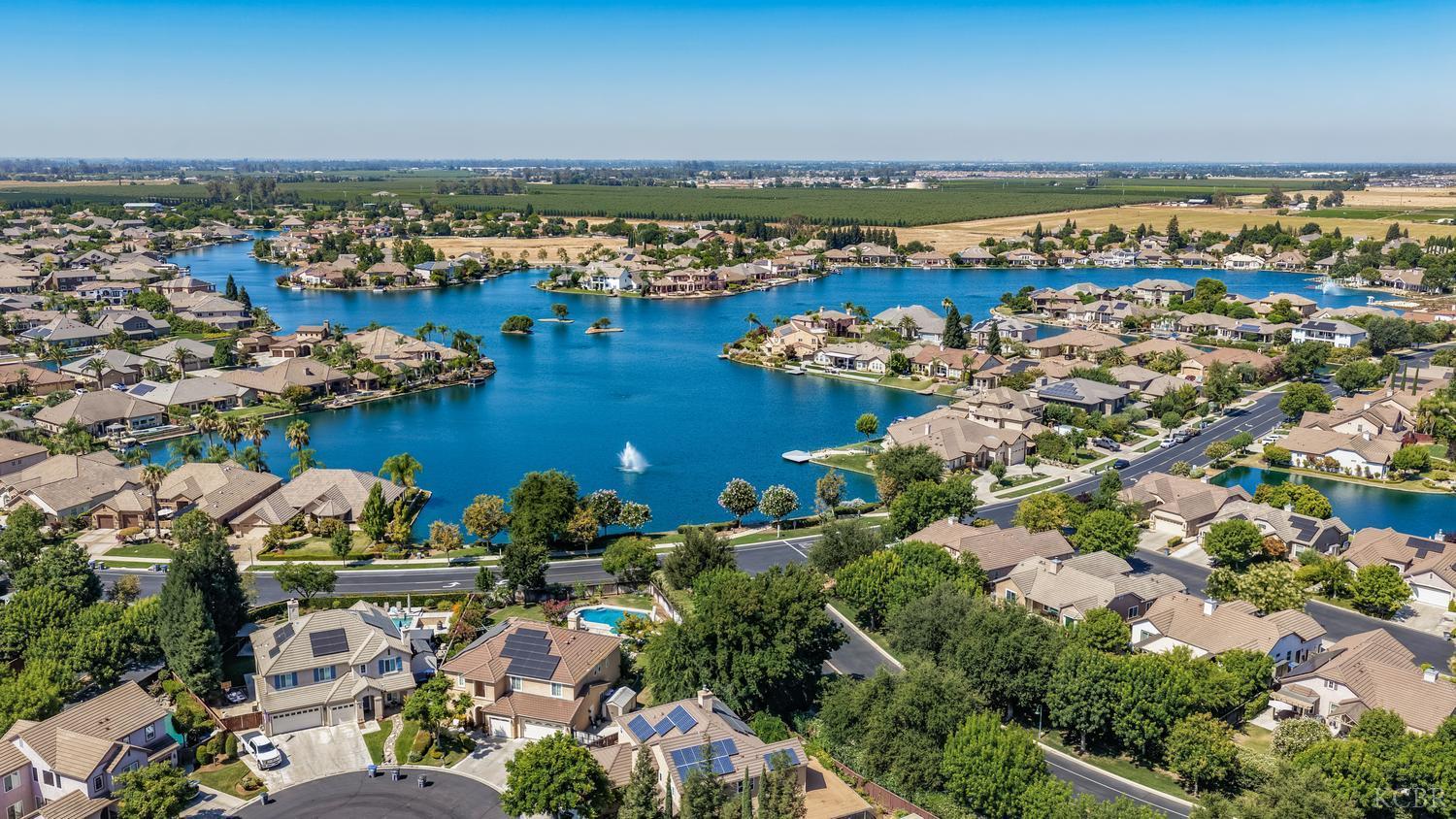 4683 N Arrow Ridge Way, Clovis, CA 93619