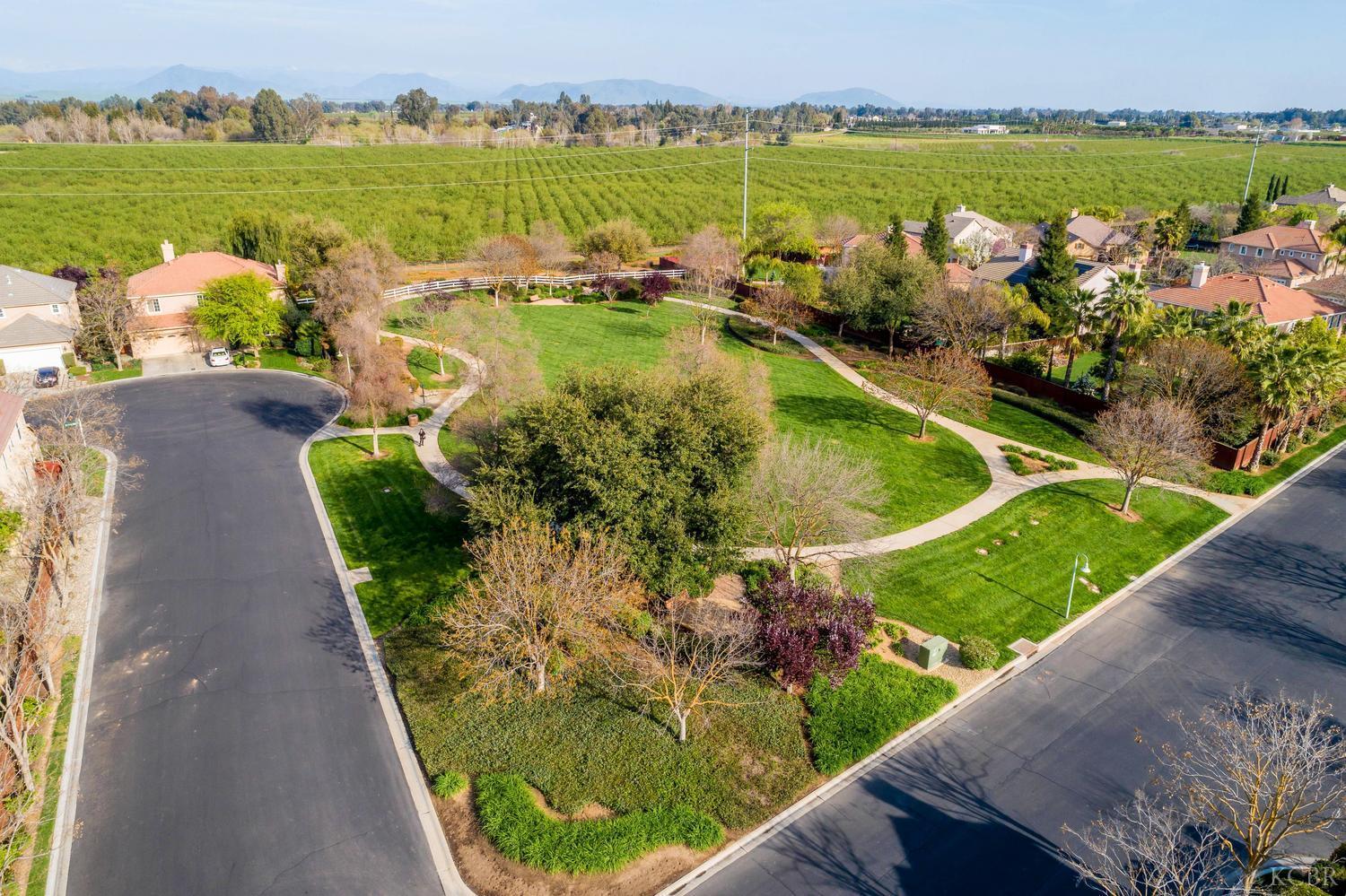 4683 N Arrow Ridge Way, Clovis, CA 93619
