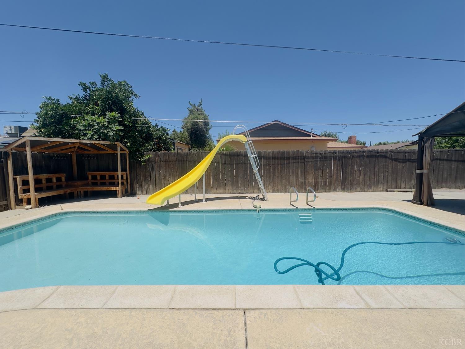 544 Meadow Lane, Lemoore, CA 93245