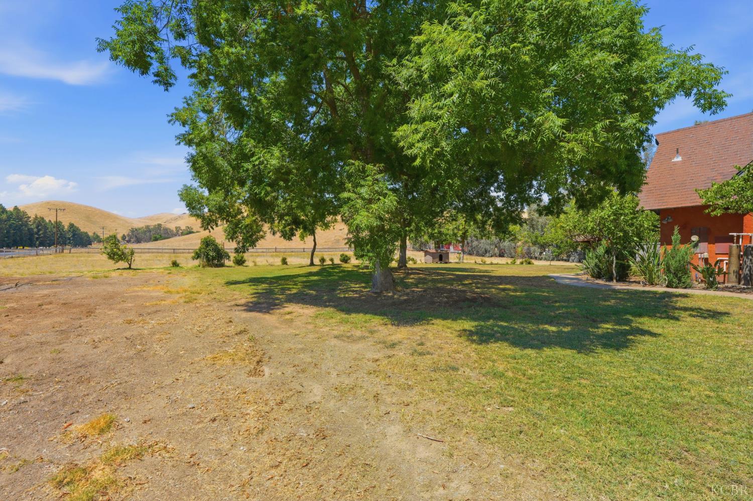 31061 Palm, Exeter, CA 93221
