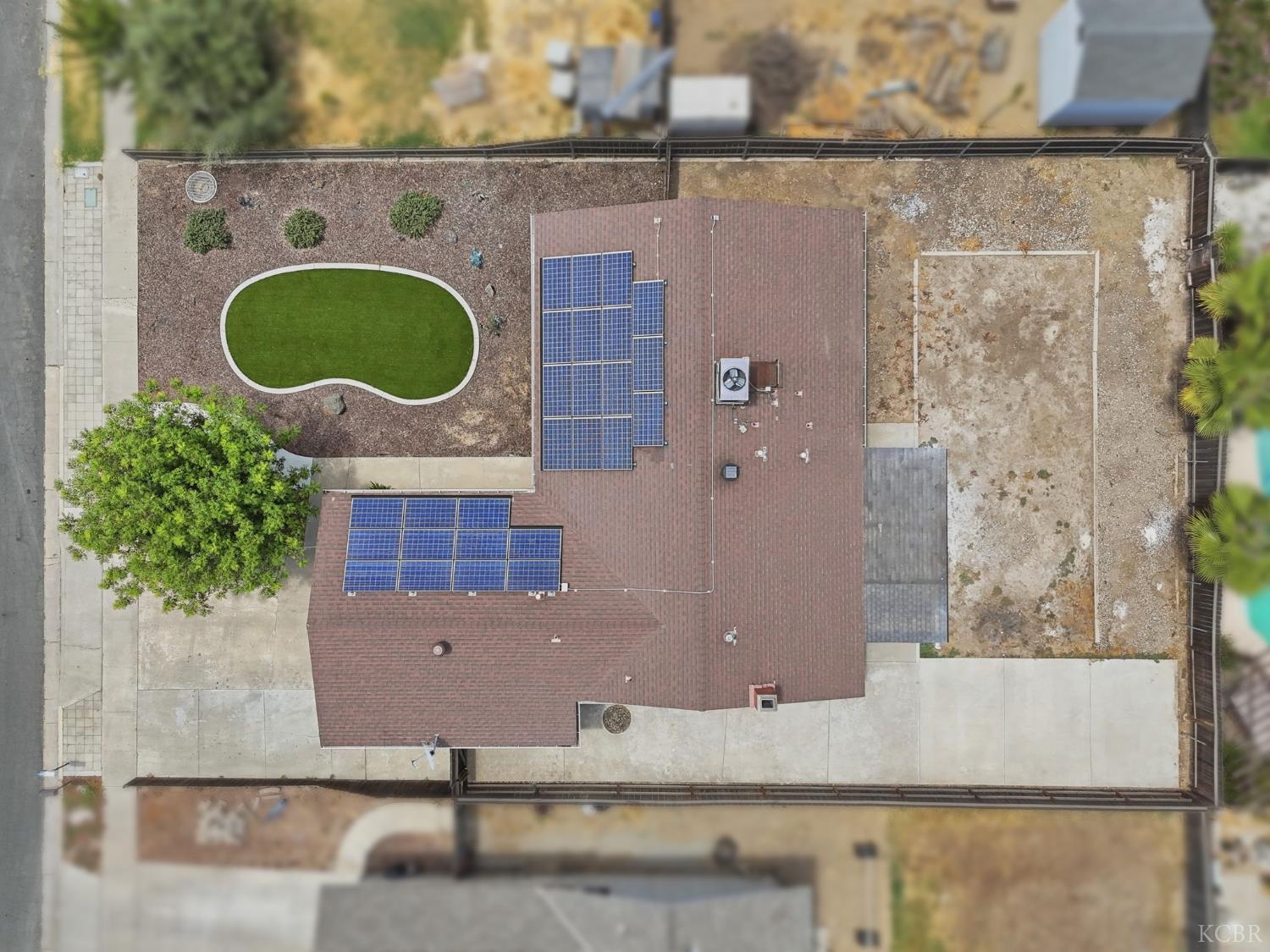 1378 Harvard Pl, Hanford, CA 93230