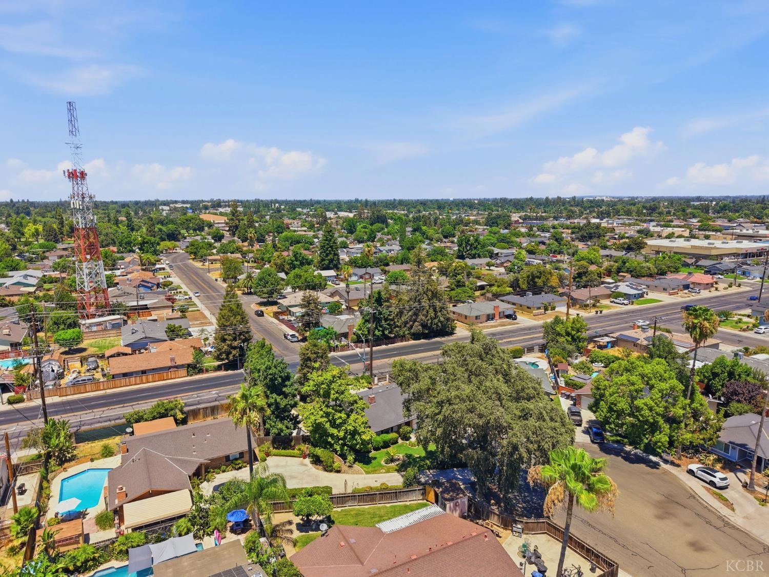 2017 S Woodland St, Visalia, CA 93277