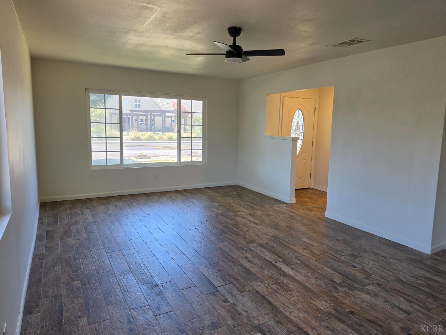 144 W Cortner St, Hanford, CA 93230