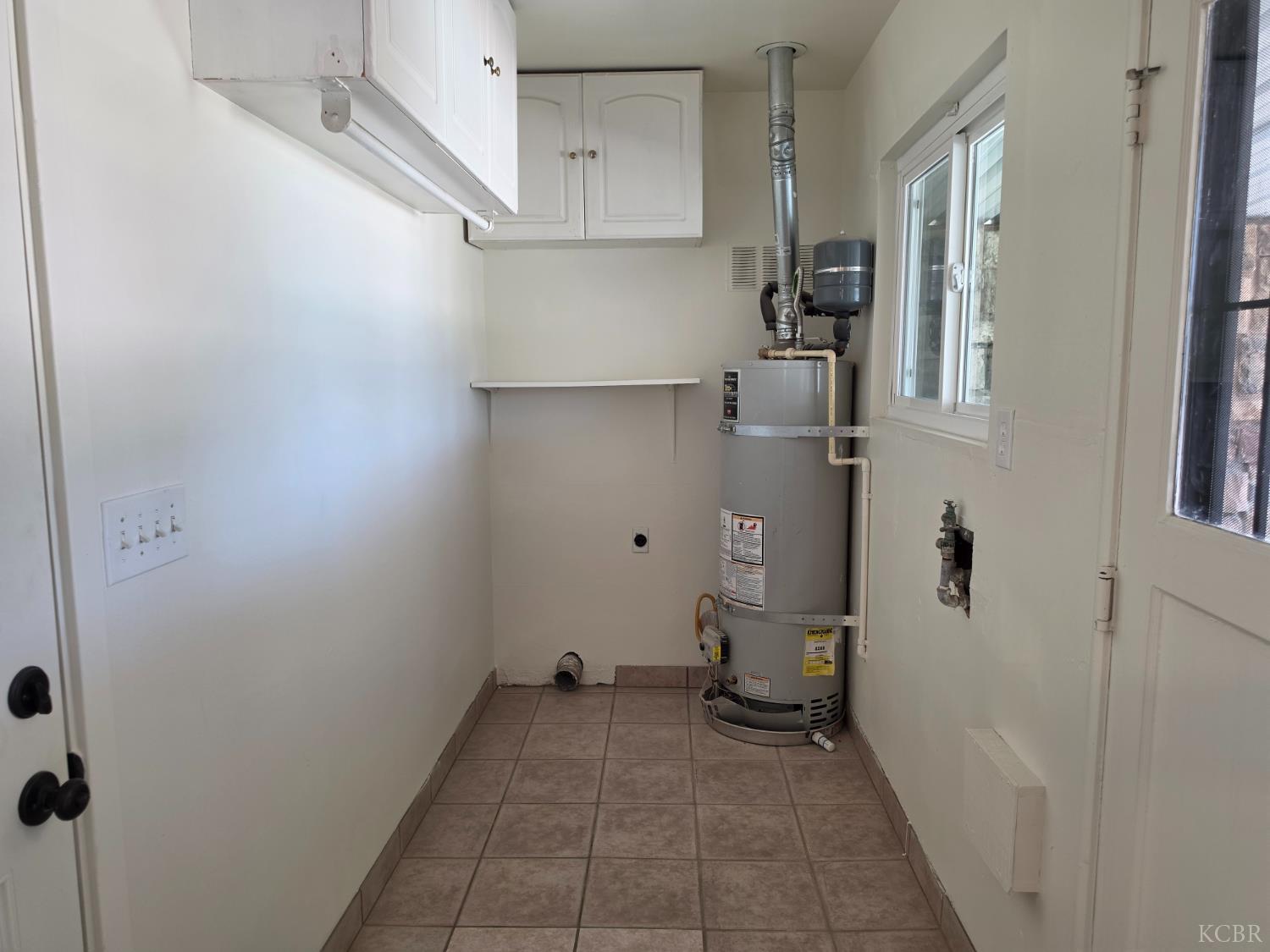144 W Cortner St, Hanford, CA 93230