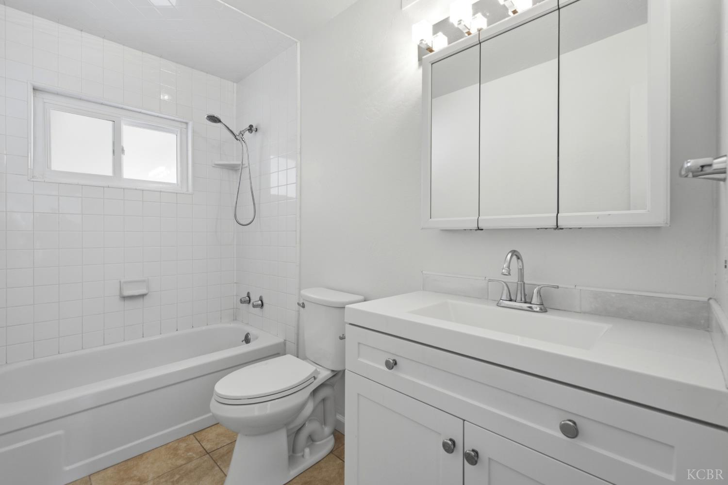 144 W Cortner St, Hanford, CA 93230