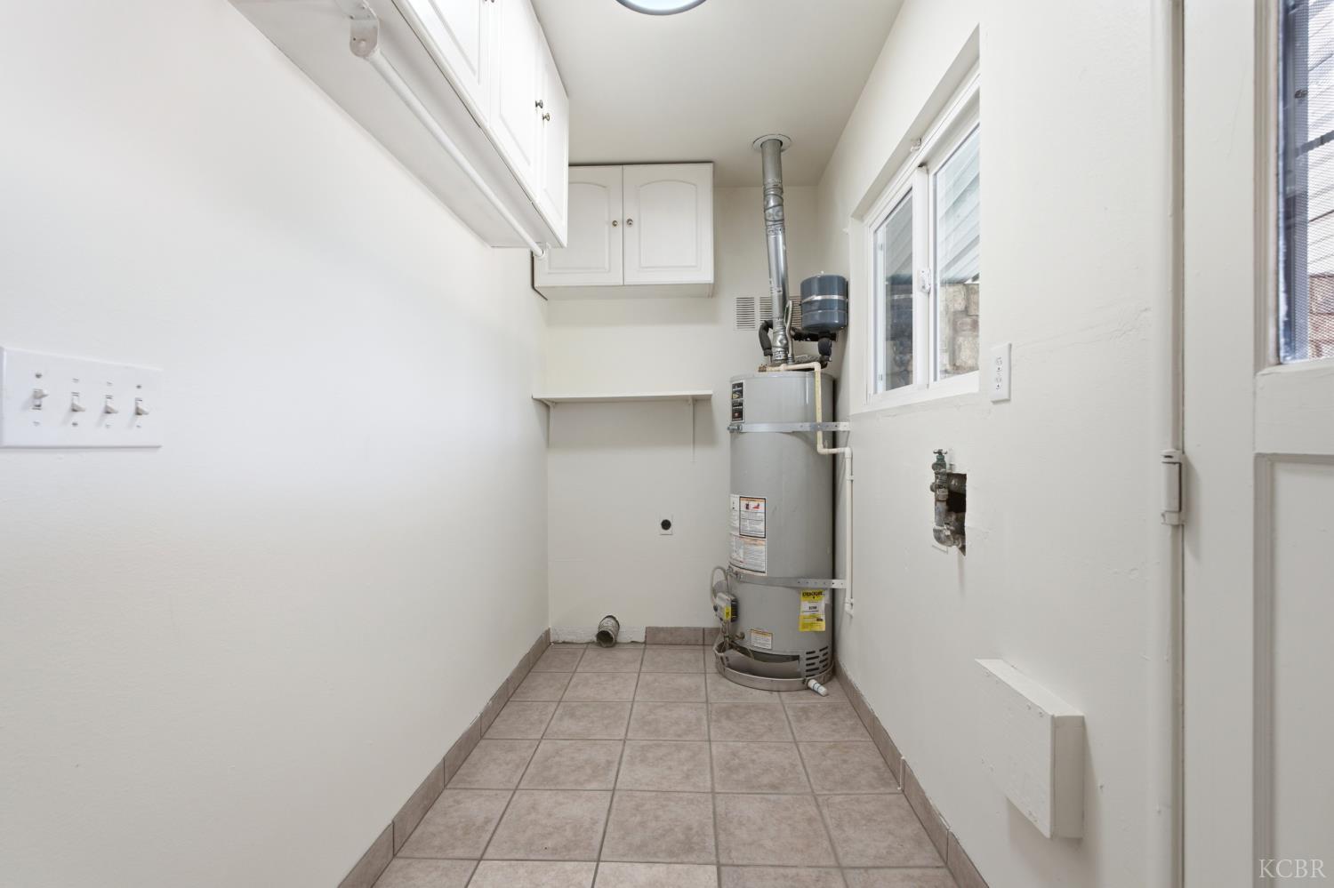 144 W Cortner St, Hanford, CA 93230