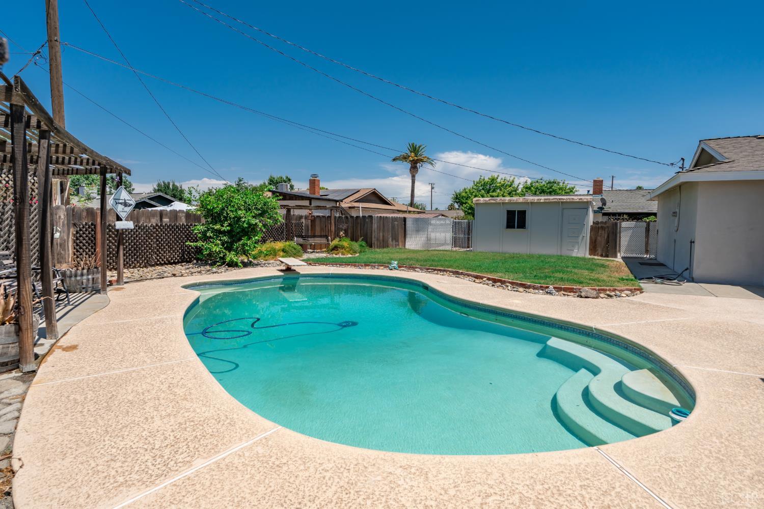 144 W Cortner St, Hanford, CA 93230