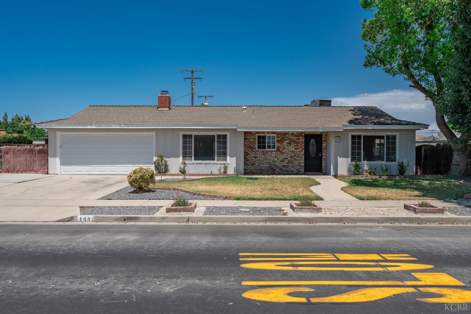 144 W Cortner St, Hanford, CA 93230