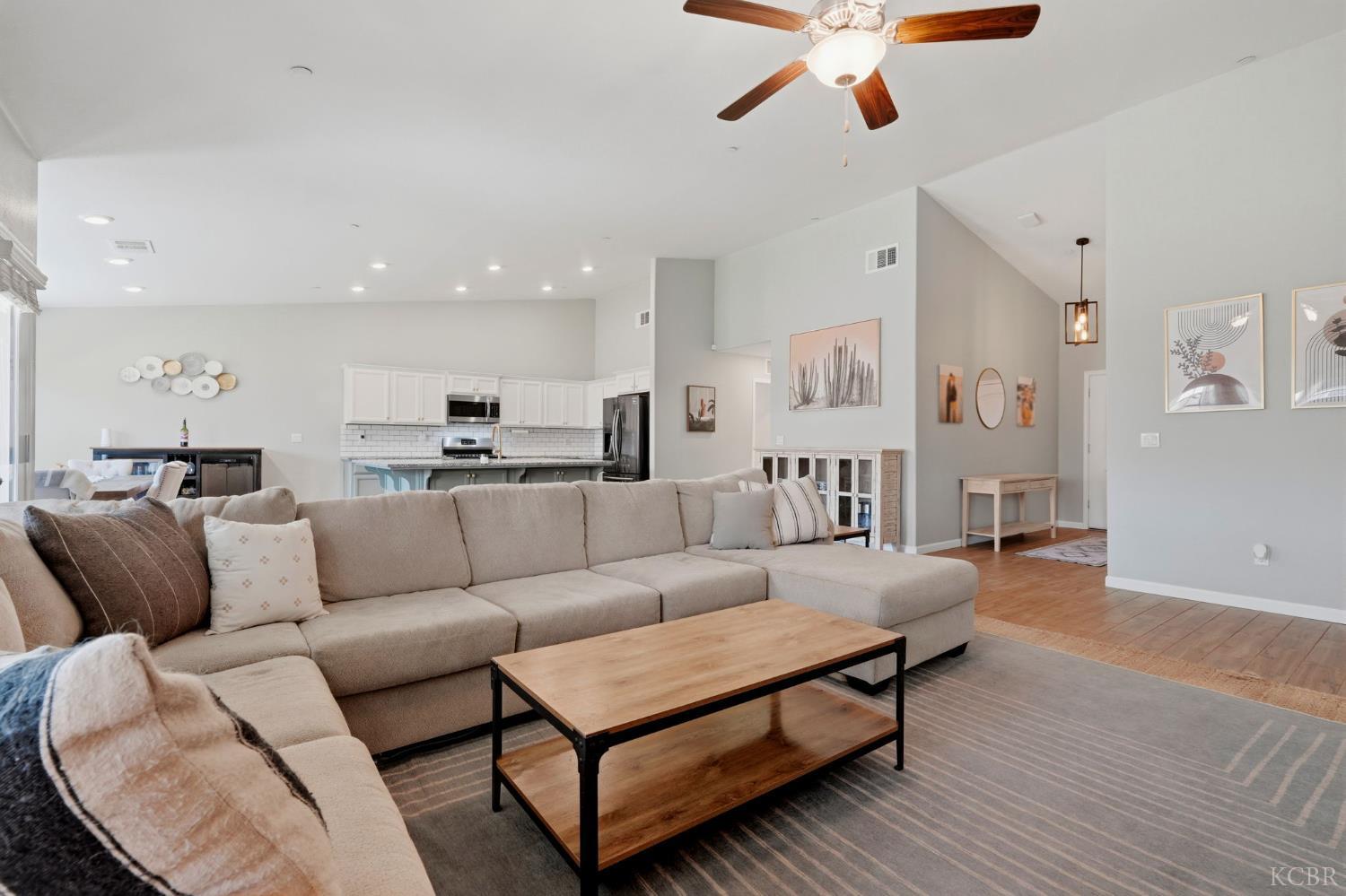 2257 W Mallard Way, Hanford, CA 93230