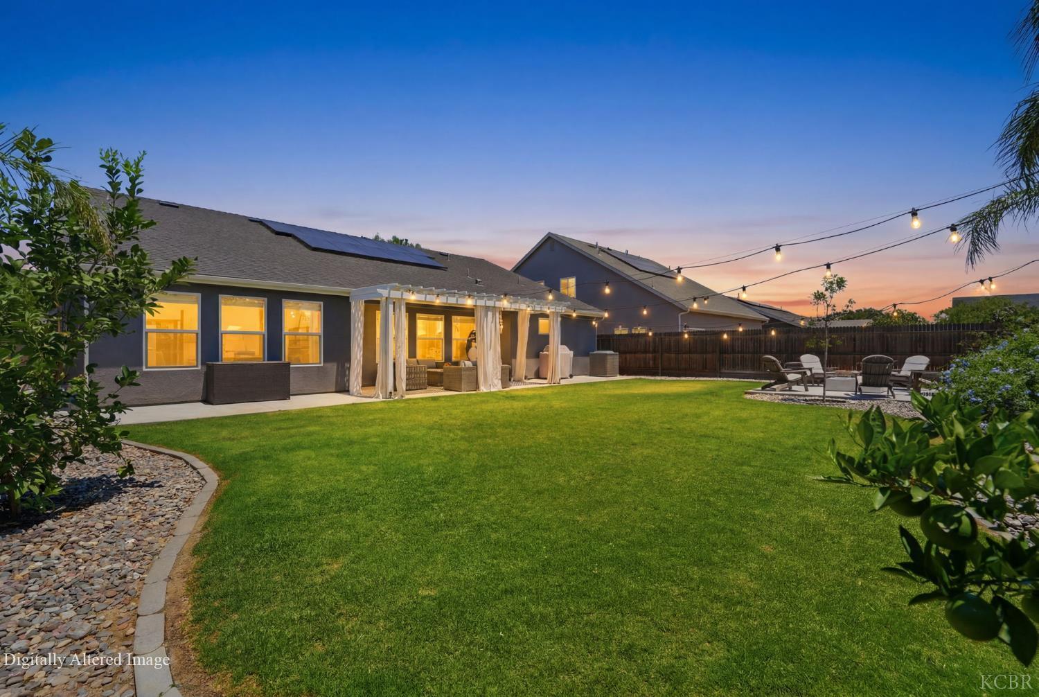 2257 W Mallard Way, Hanford, CA 93230