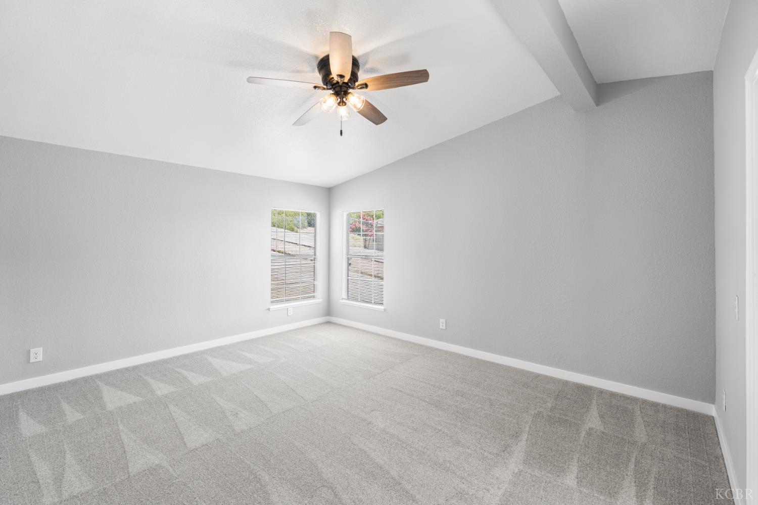5002 Little John Rd, Copperopolis, CA 95228