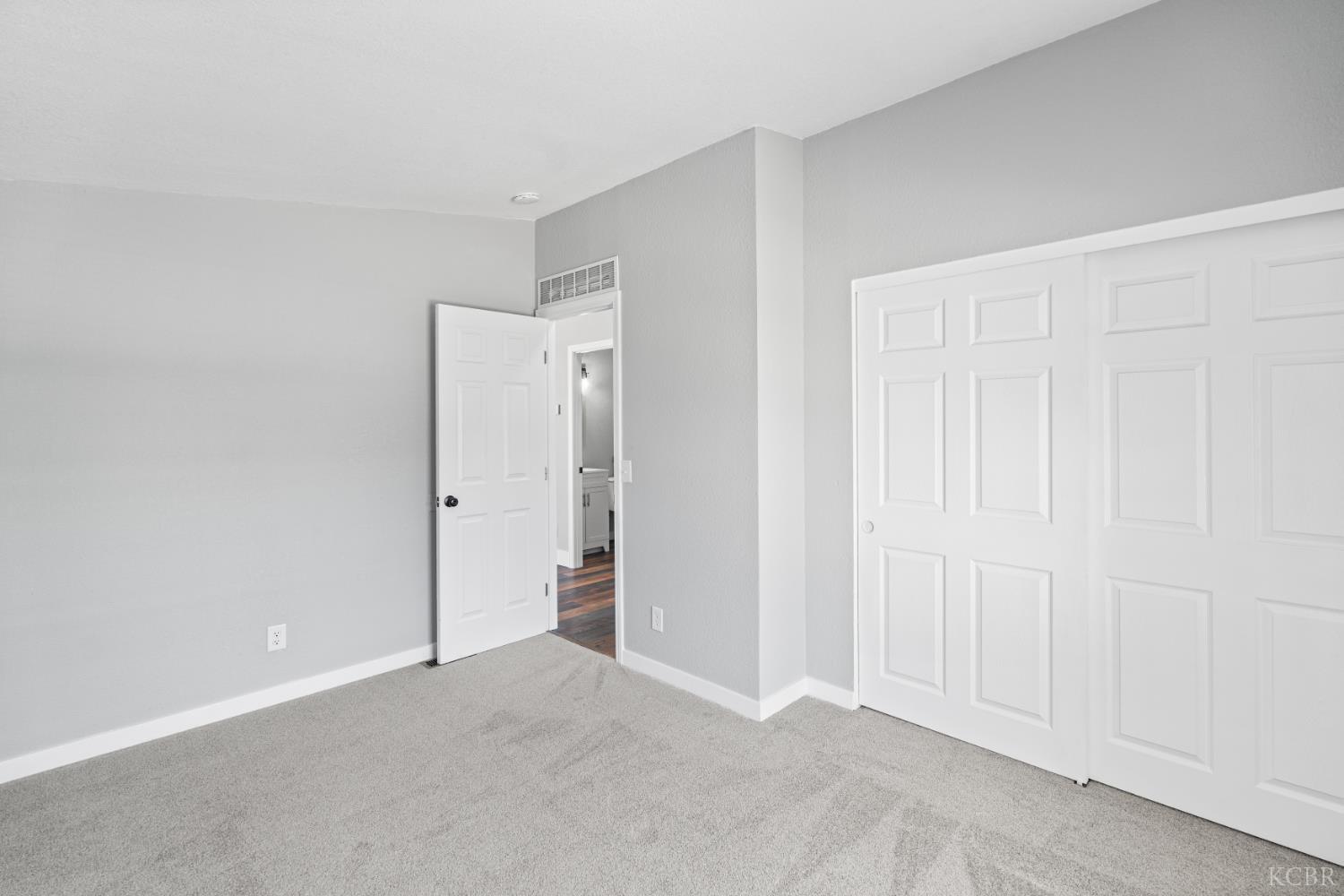 5002 Little John Rd, Copperopolis, CA 95228