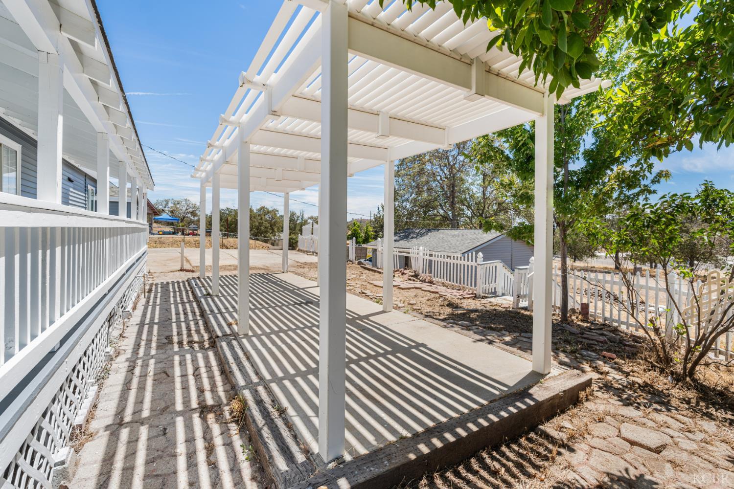5002 Little John Rd, Copperopolis, CA 95228