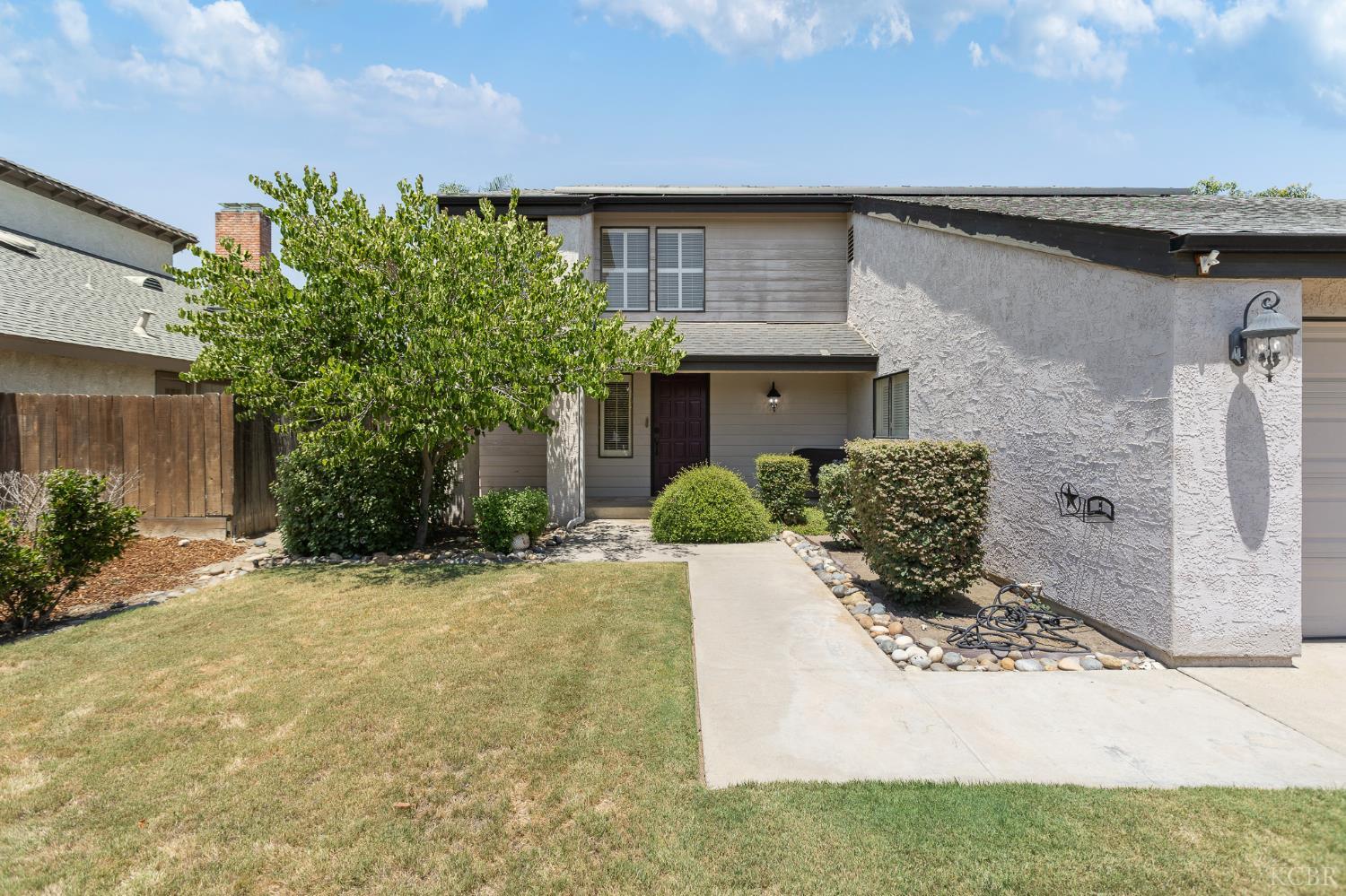 2934 W Cherry Ave, Visalia, CA 93277