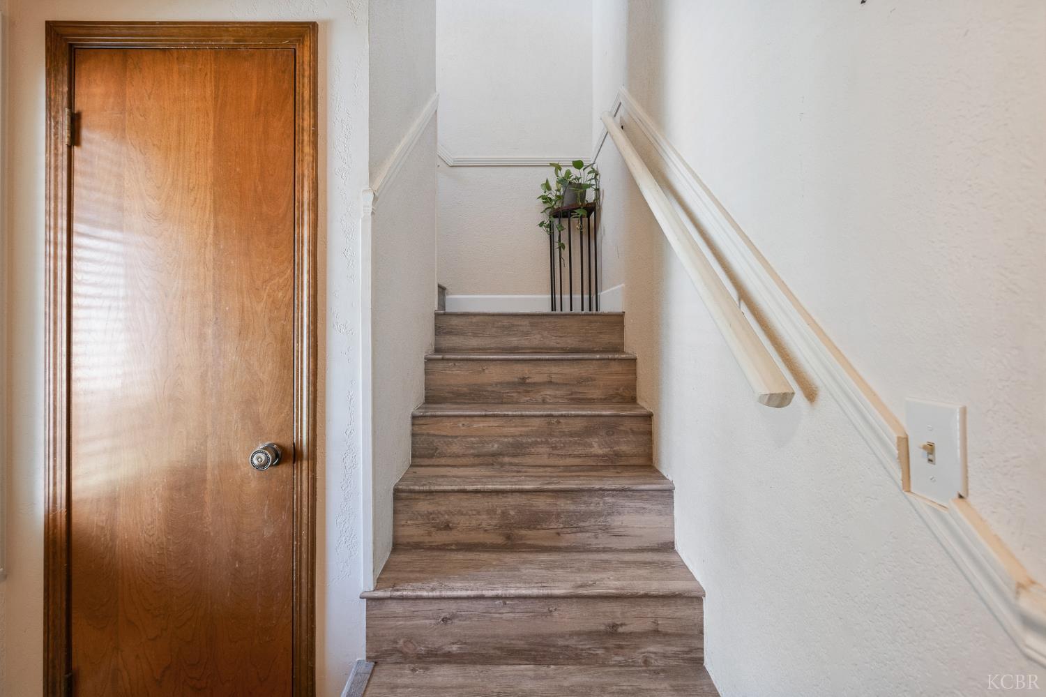 2934 W Cherry Ave, Visalia, CA 93277