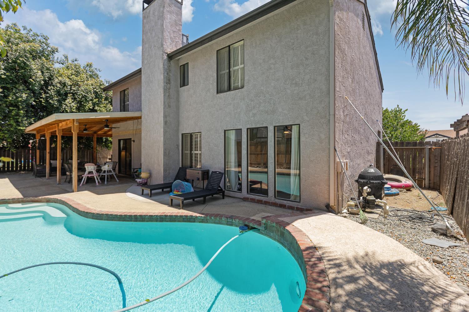 2934 W Cherry Ave, Visalia, CA 93277