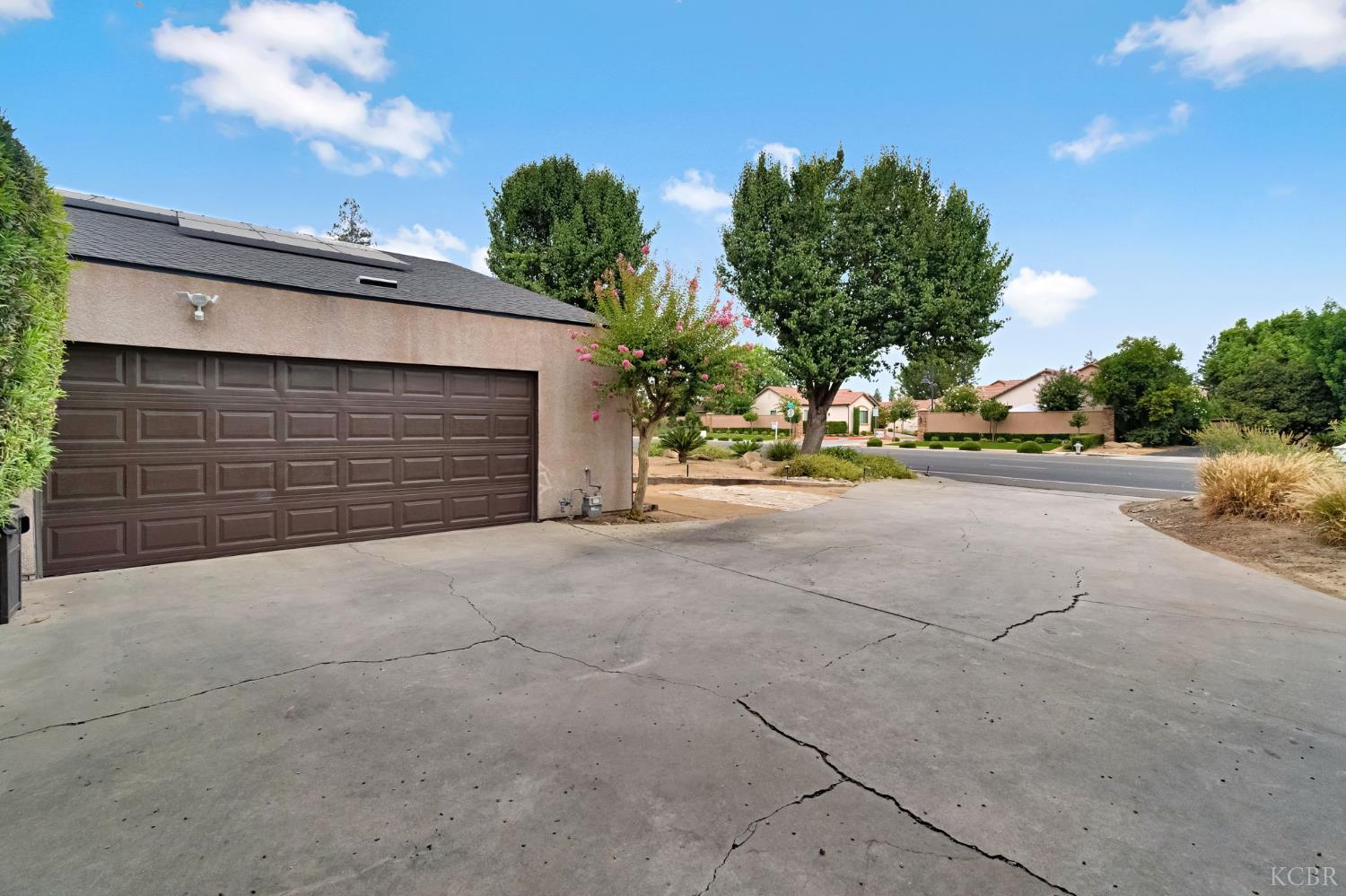 1643 W Bullard Ave W, Fresno, CA 93711