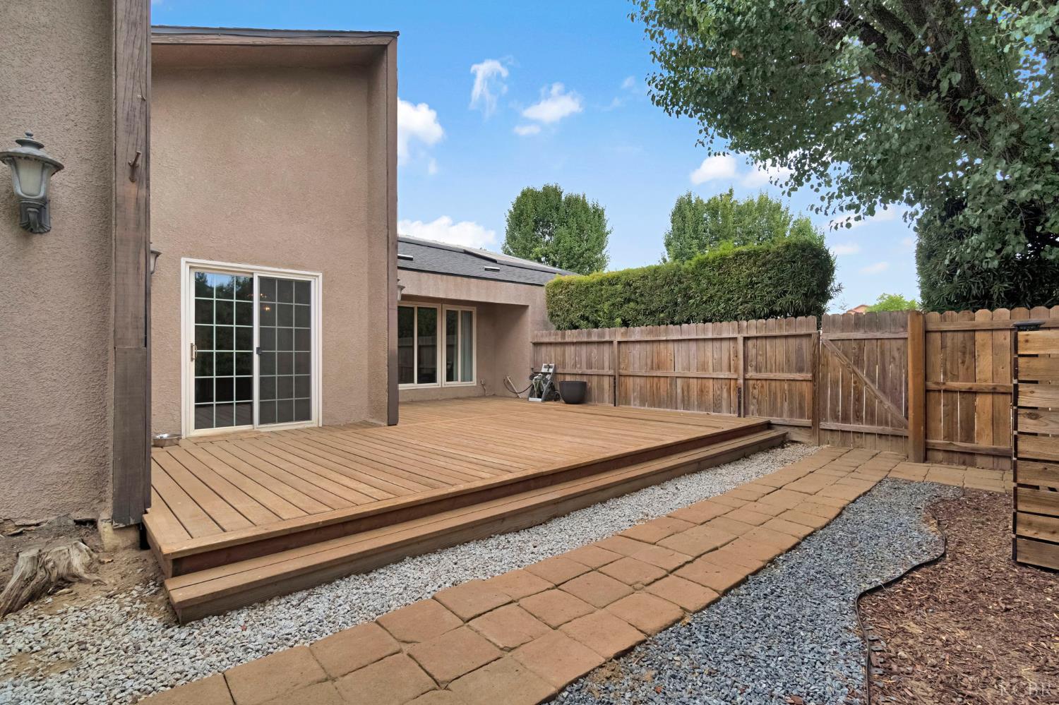 1643 W Bullard Ave W, Fresno, CA 93711