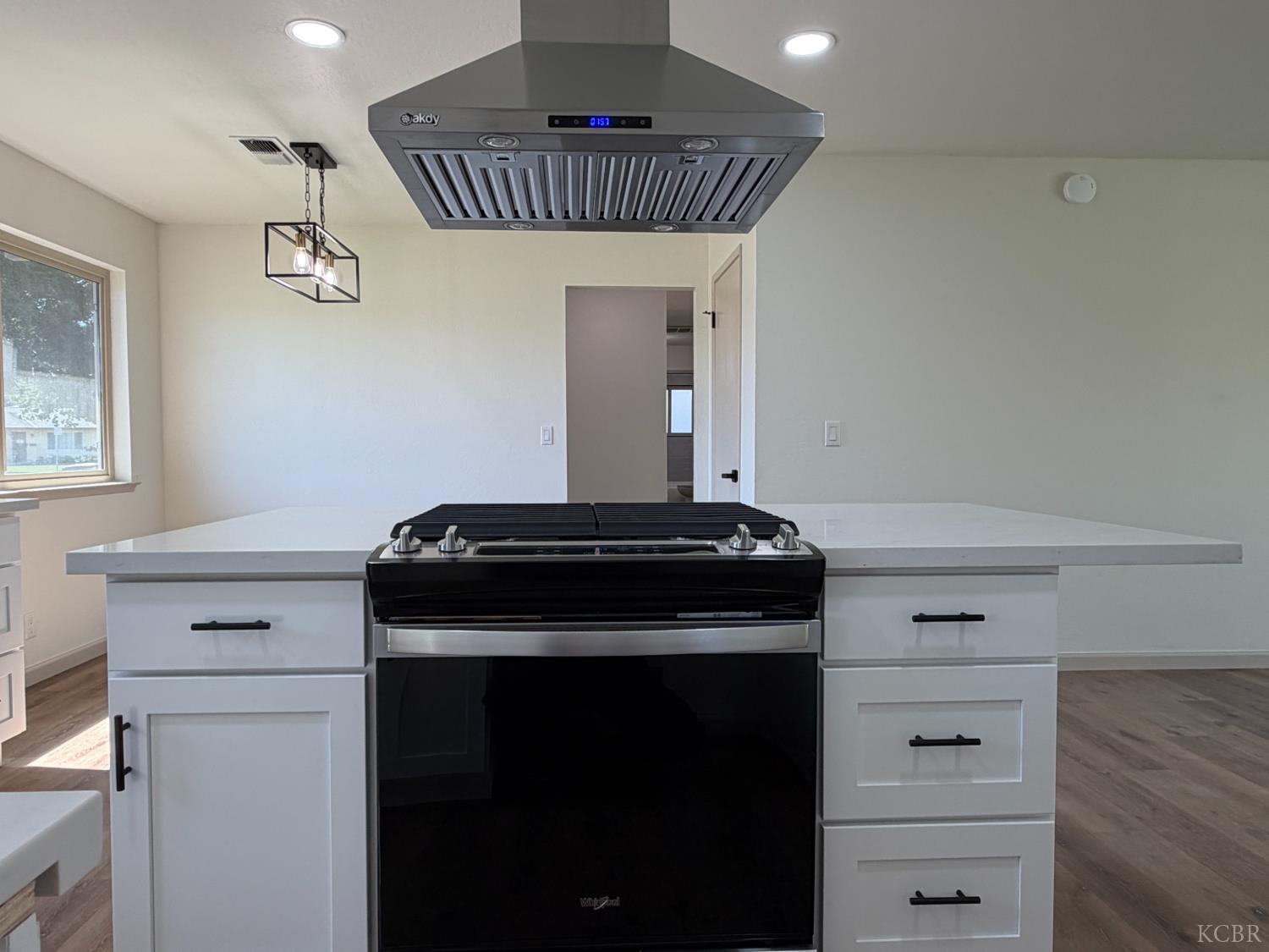 129 Vine St, Lemoore, CA 93245