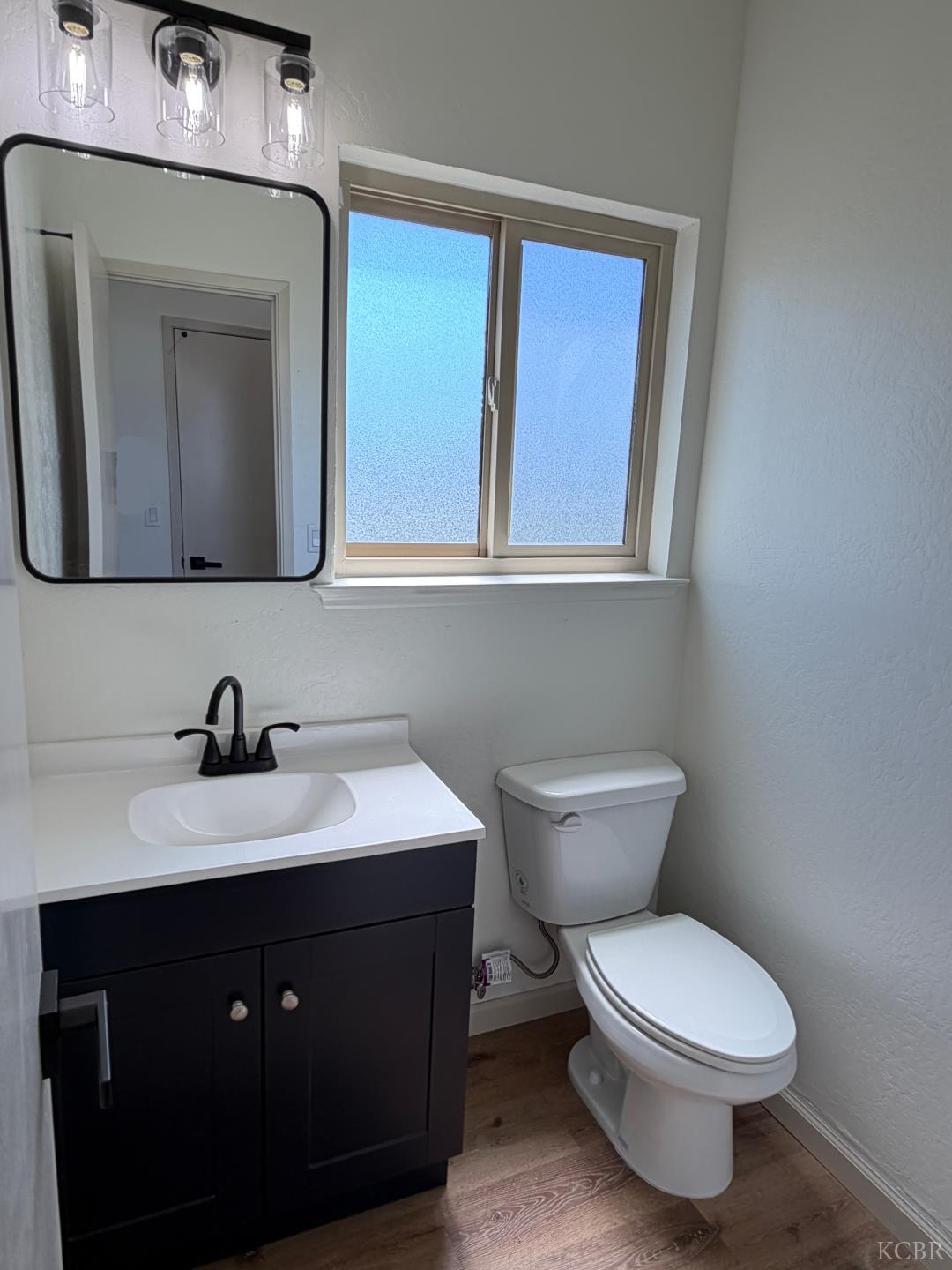 129 Vine St, Lemoore, CA 93245