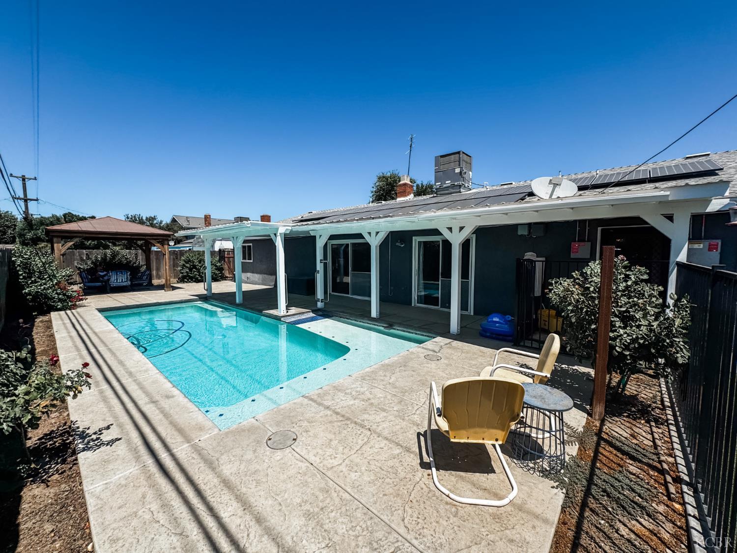 161 W Glendale Ave, Lemoore, CA 93245