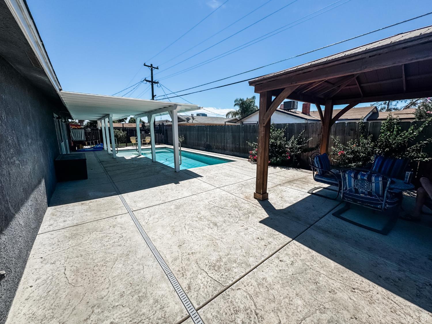 161 W Glendale Ave, Lemoore, CA 93245