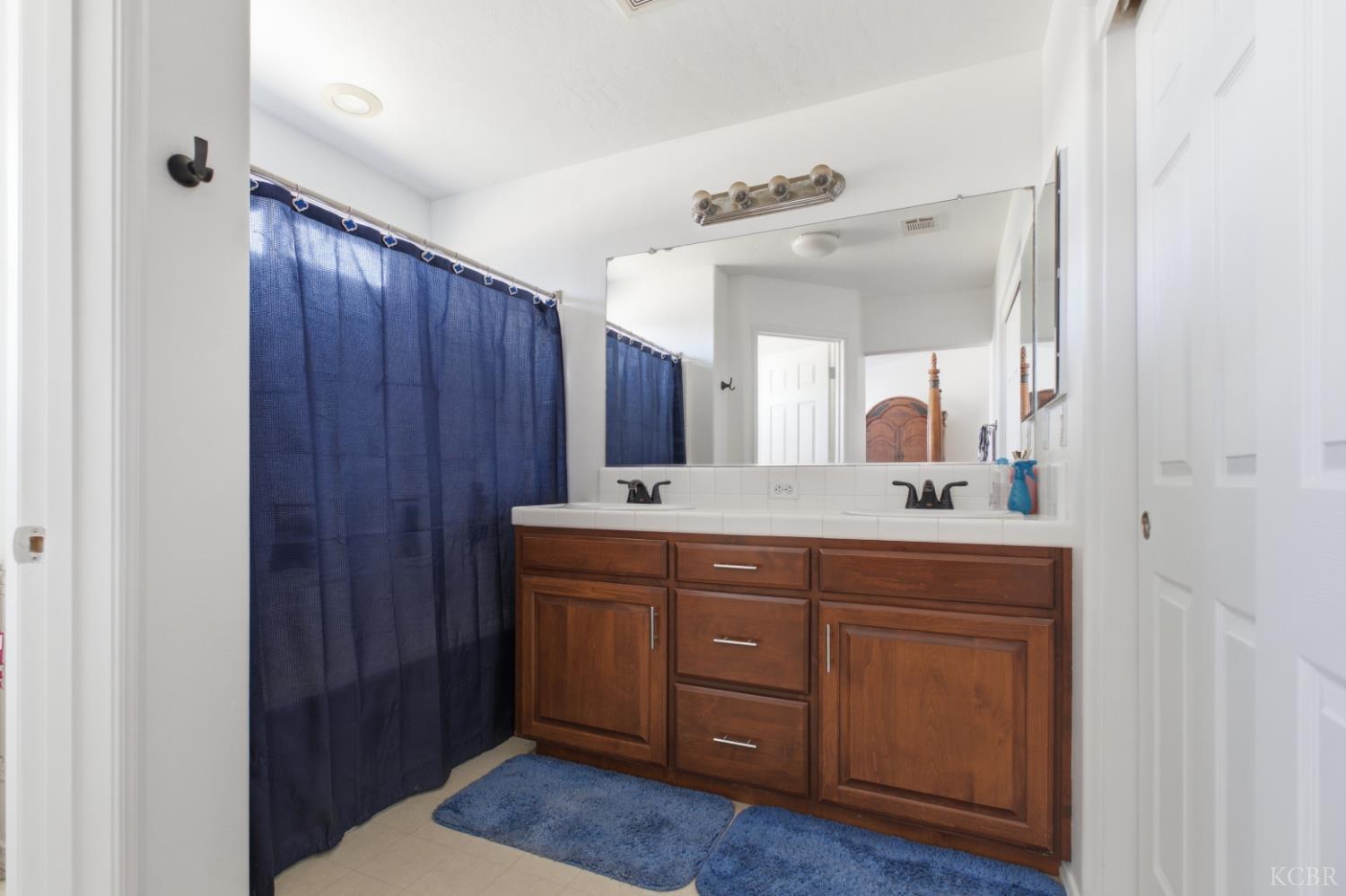 1386 W Chianti Way, Hanford, CA 93232
