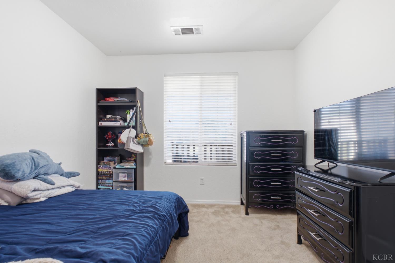 1386 W Chianti Way, Hanford, CA 93232