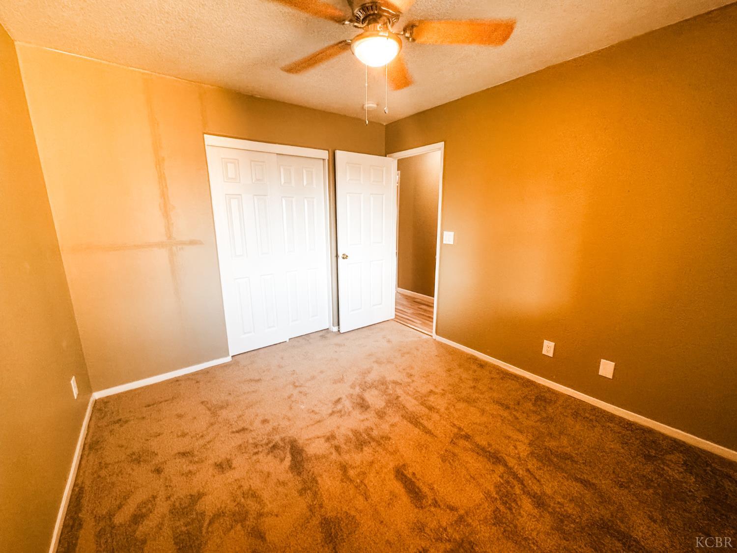 1187 E Donnybrook Pl, Hanford, CA 93230