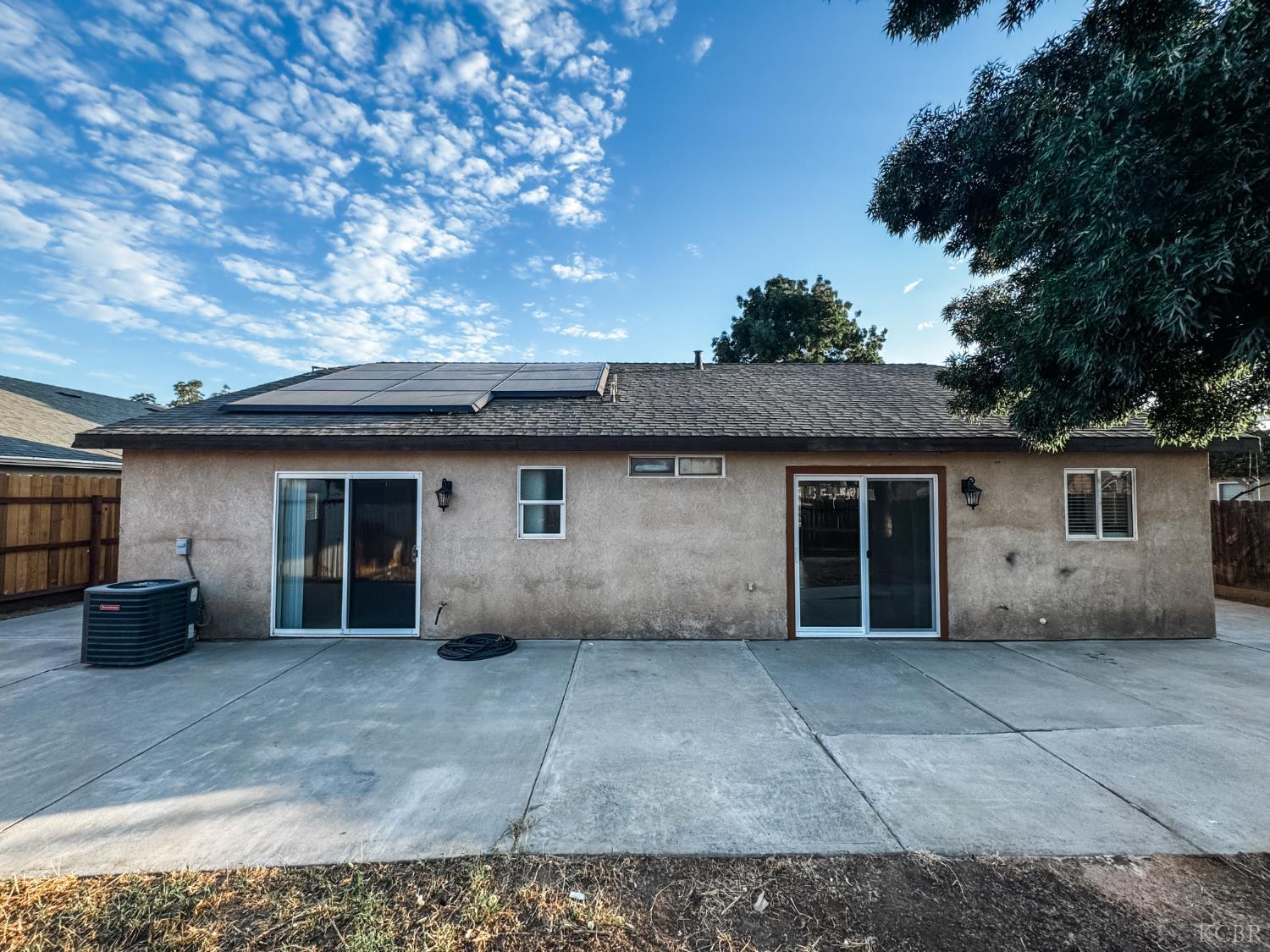 1187 E Donnybrook Pl, Hanford, CA 93230