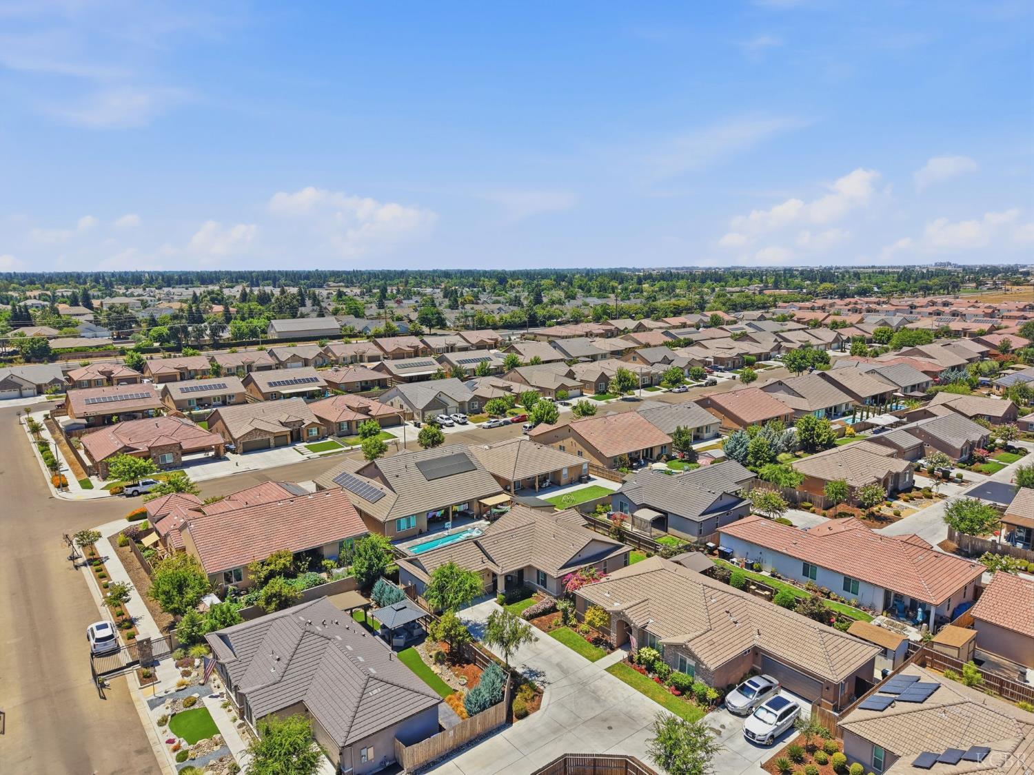 3207 N Kent St, Visalia, CA 93291