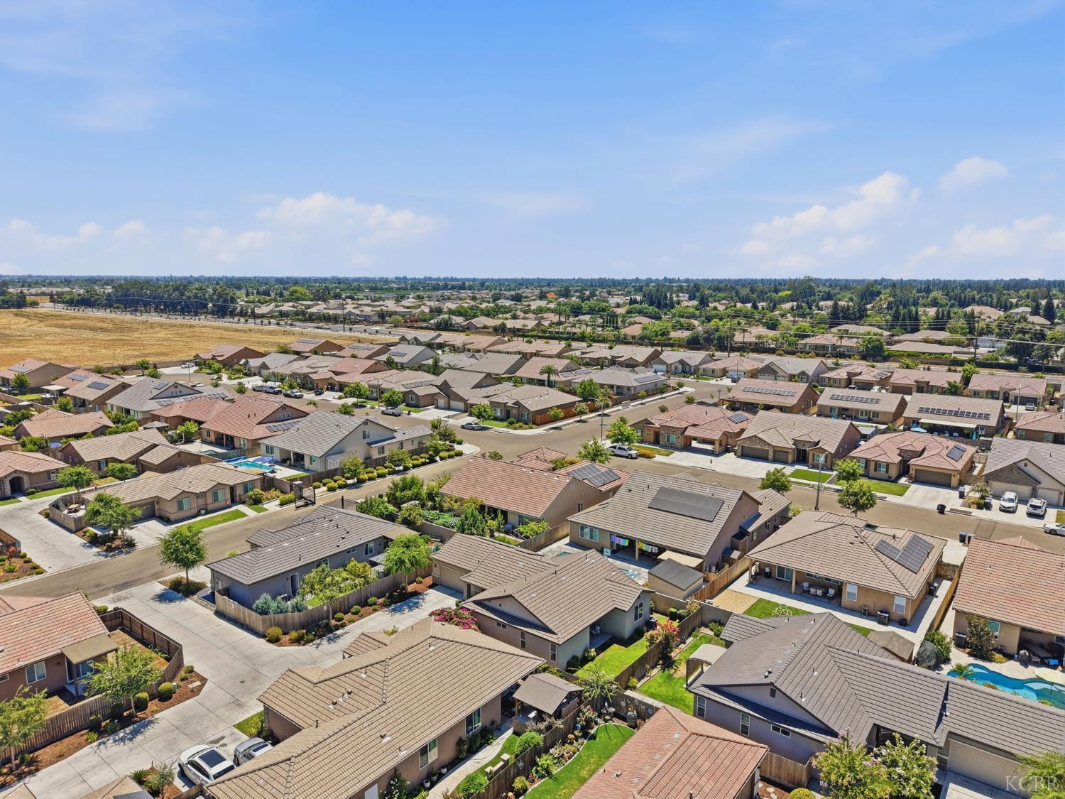 3207 N Kent St, Visalia, CA 93291