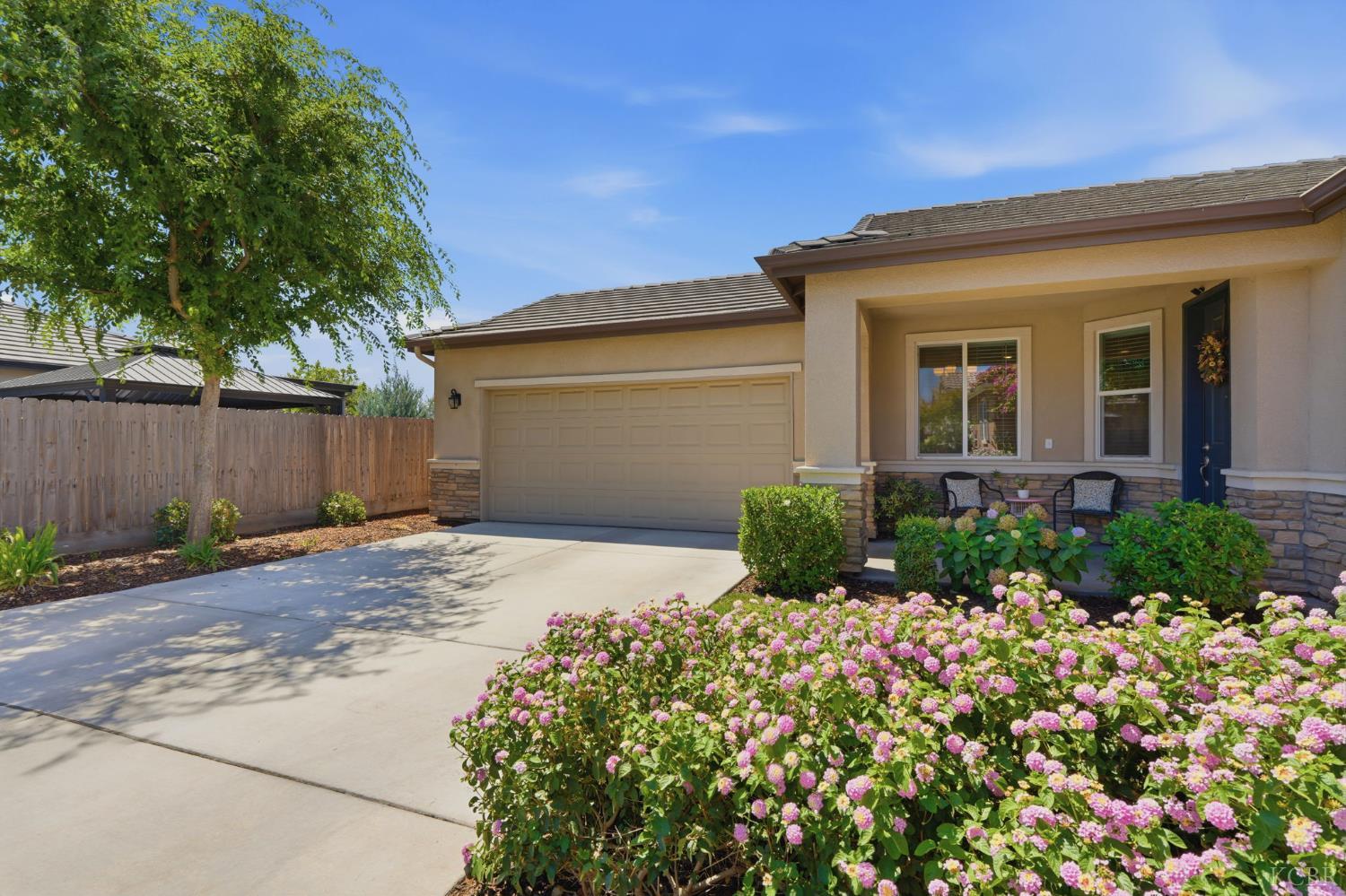 3207 N Kent St, Visalia, CA 93291