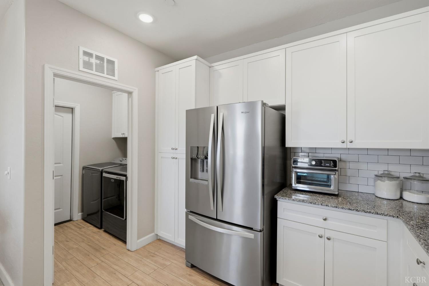 3207 N Kent St, Visalia, CA 93291