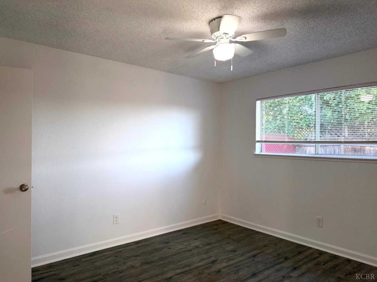 4689 N Feland Ave, Fresno, CA 93722