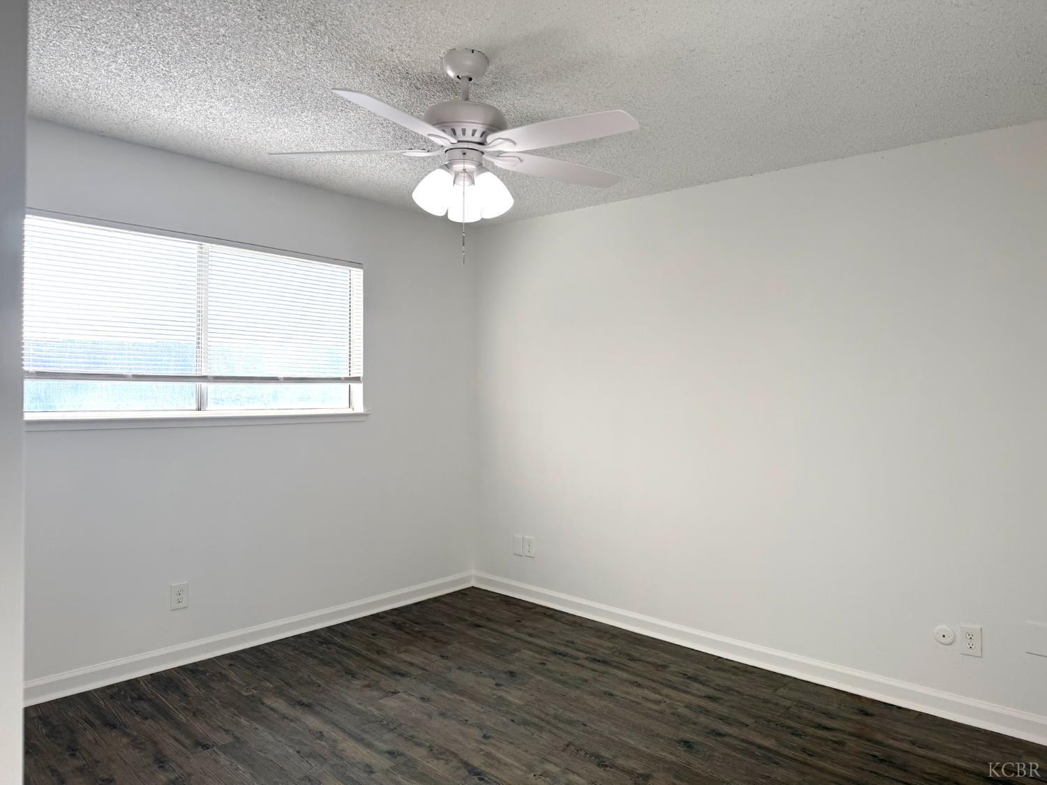 4689 N Feland Ave, Fresno, CA 93722