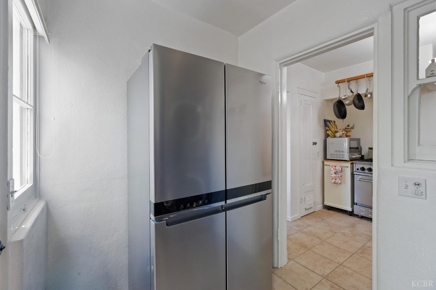 1420 N Irwin St, Hanford, CA 93230