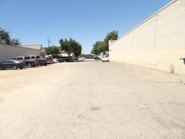 217 E D St, Lemoore, CA 93245