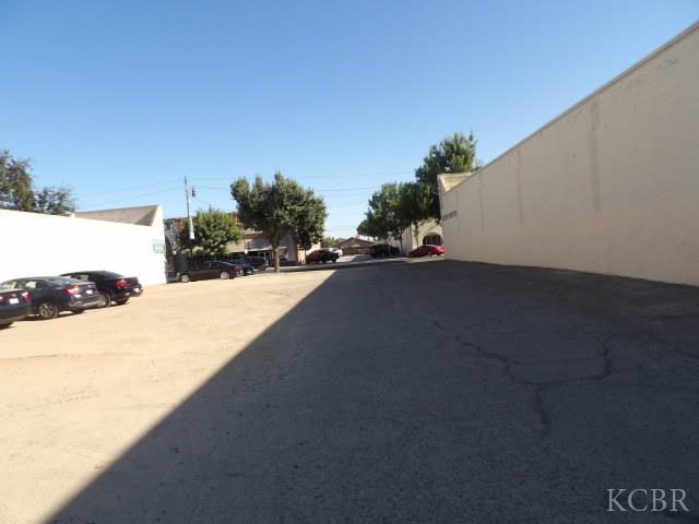 217 E D St, Lemoore, CA 93245