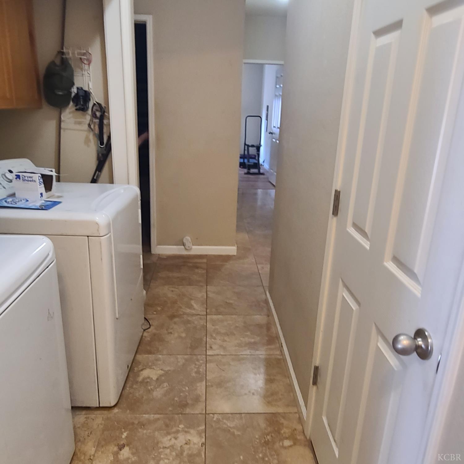 1125 cinnamon Dr, Lemoore, CA 93245