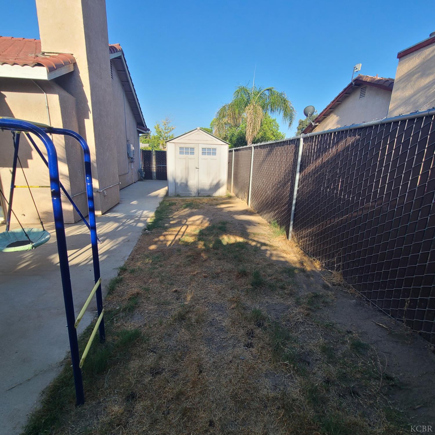 1125 cinnamon Dr, Lemoore, CA 93245