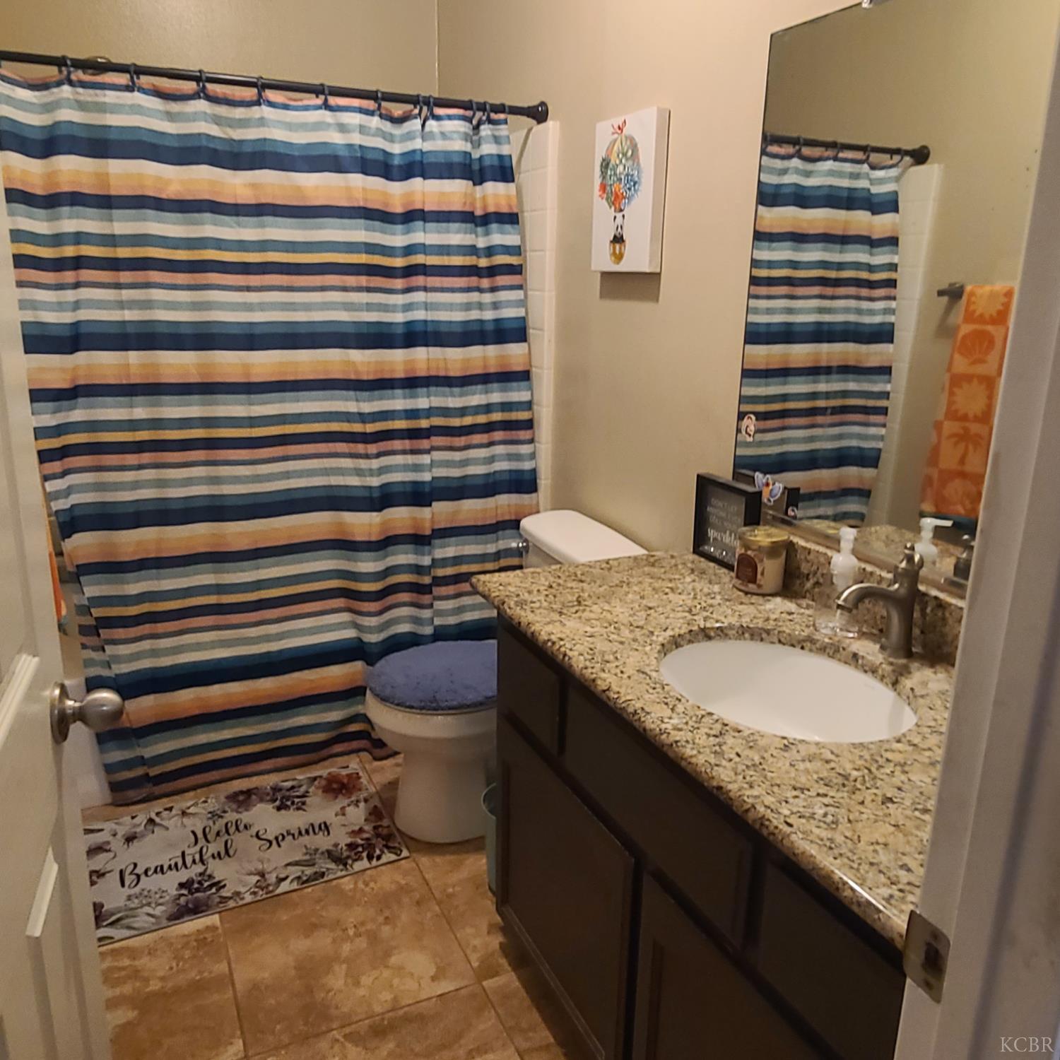 1125 cinnamon Dr, Lemoore, CA 93245