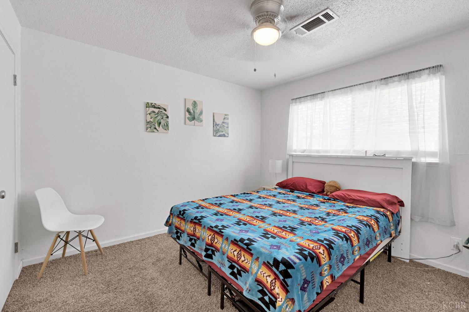 1515 Thornton St, Hanford, CA 93230