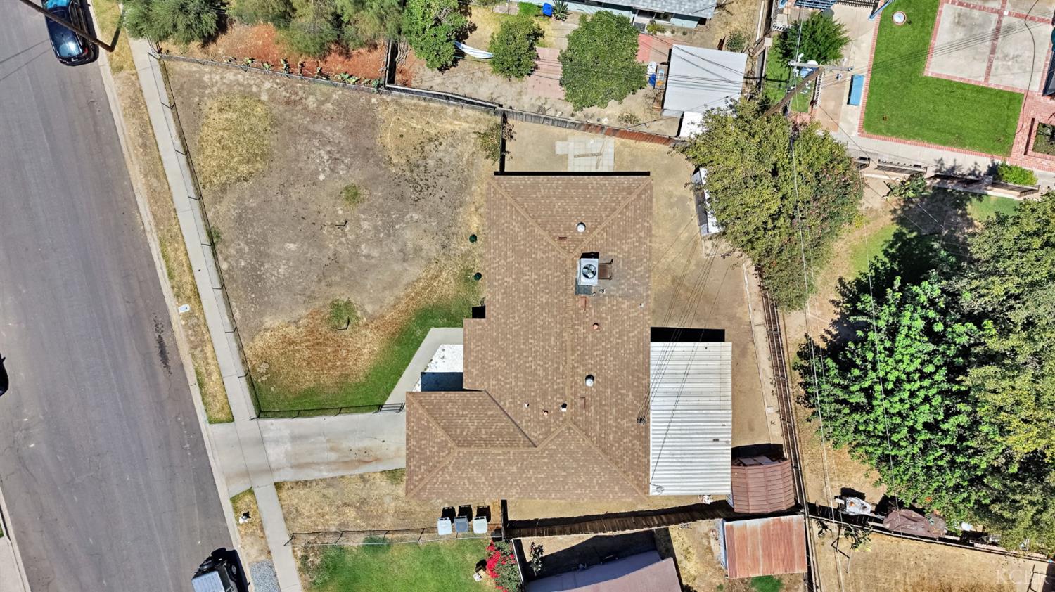 1515 Thornton St, Hanford, CA 93230