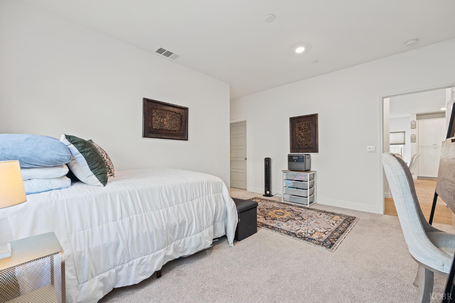 1733 N Frontier St, Hanford, CA 93230