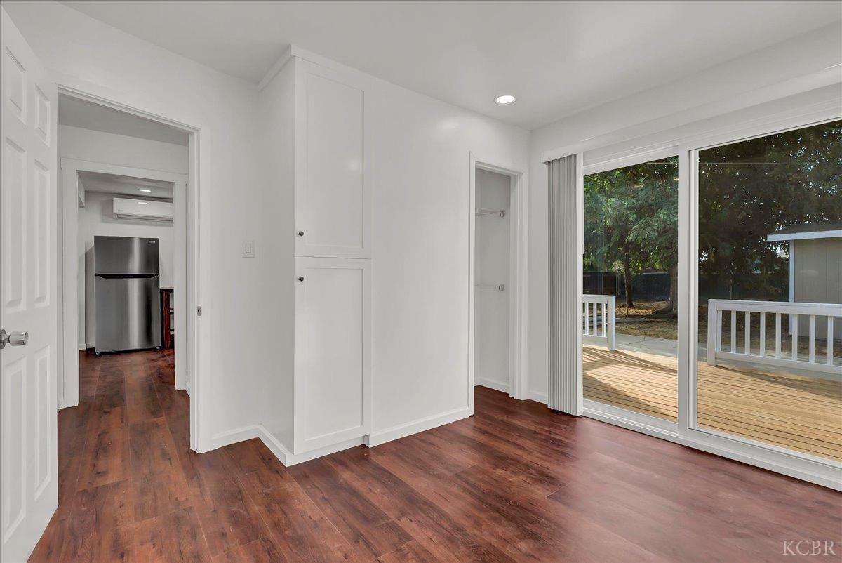 1015 Hall Ave, Corcoran, CA 93212