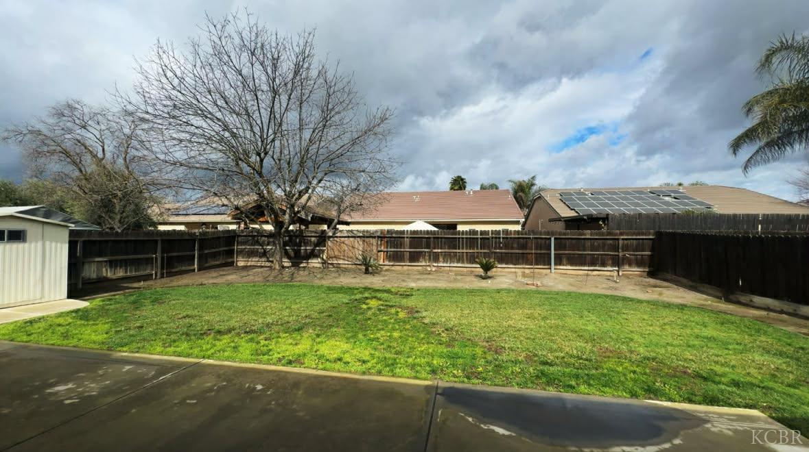 1770 Rio Hondo Ct, Hanford, CA 93230