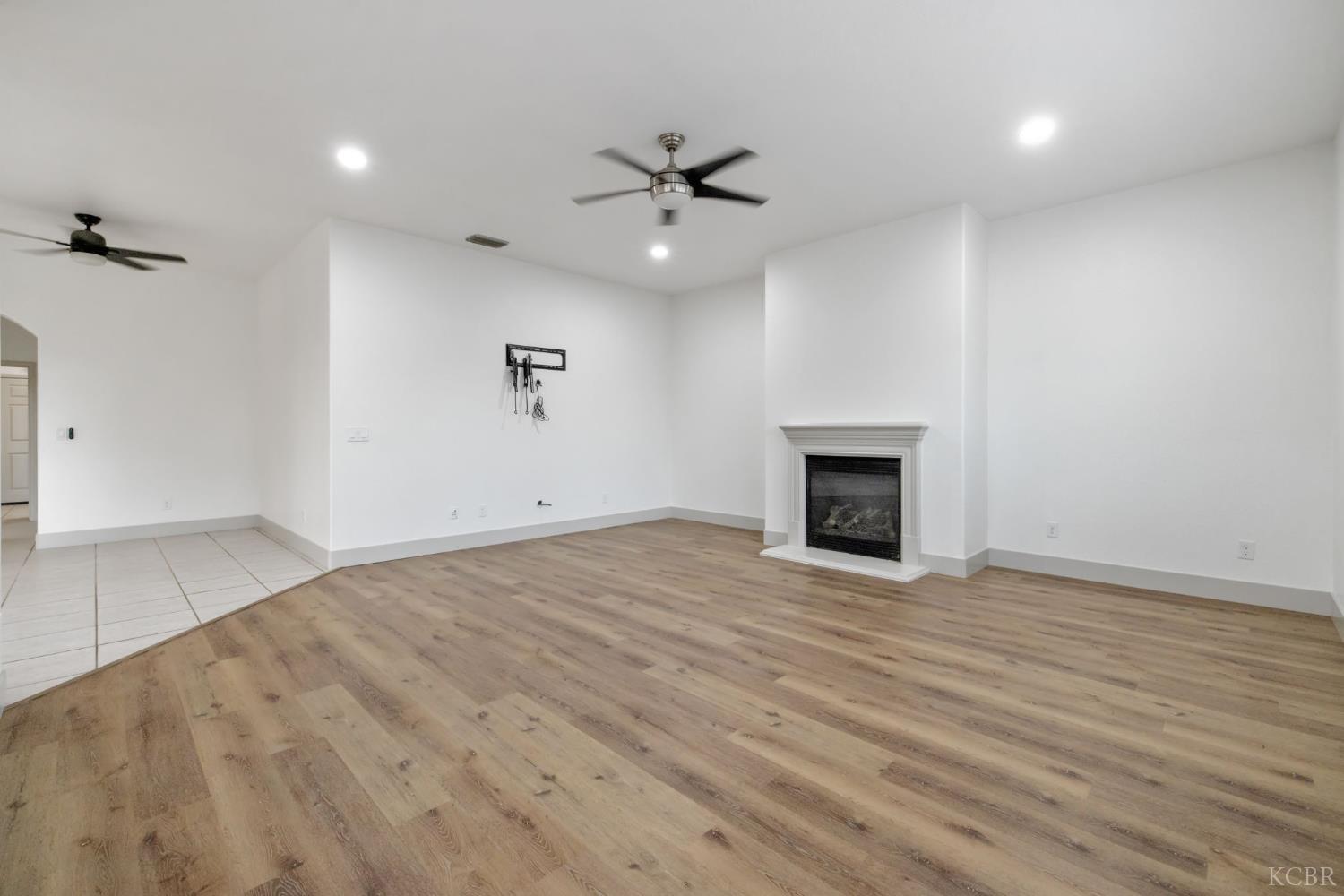 938 Ruby Ln, Livingston, CA 95333